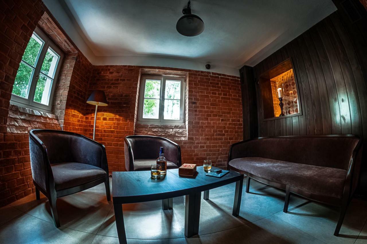 Hotel Jakubus Wilkow  Esterno foto