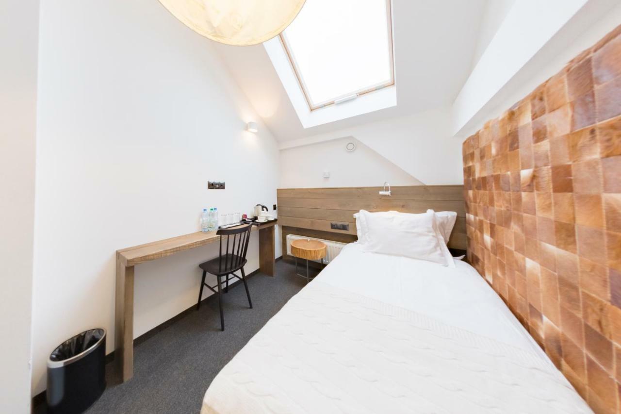 Hotel Jakubus Wilkow  Esterno foto